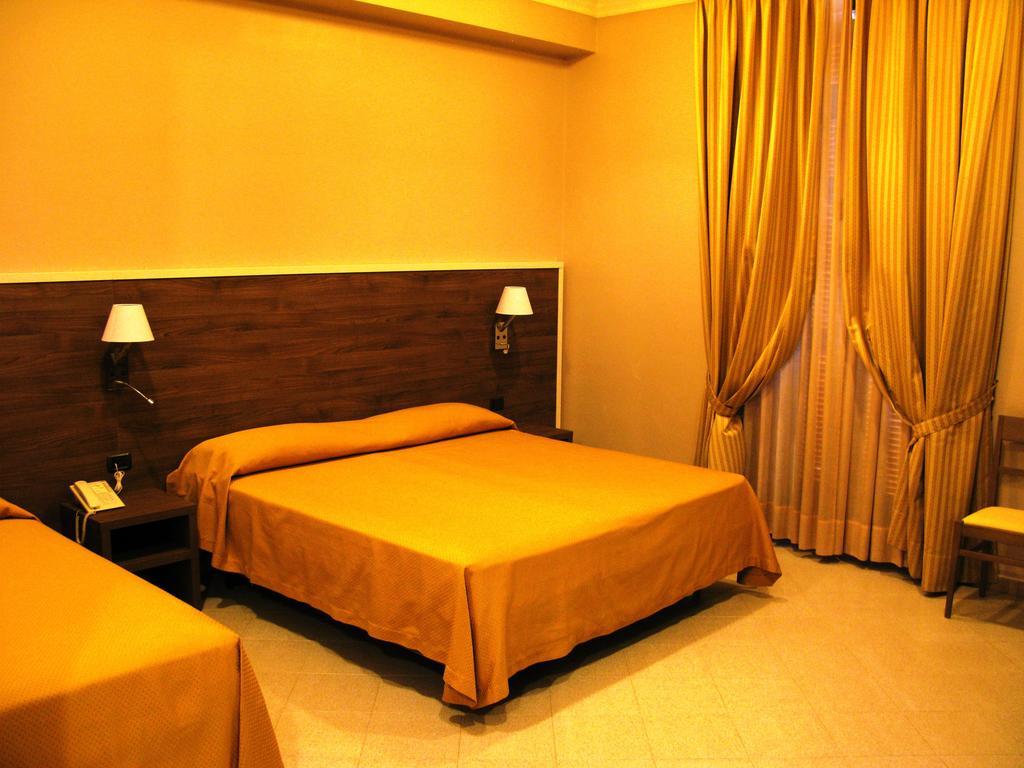 Hotel Moderno Bari Room photo